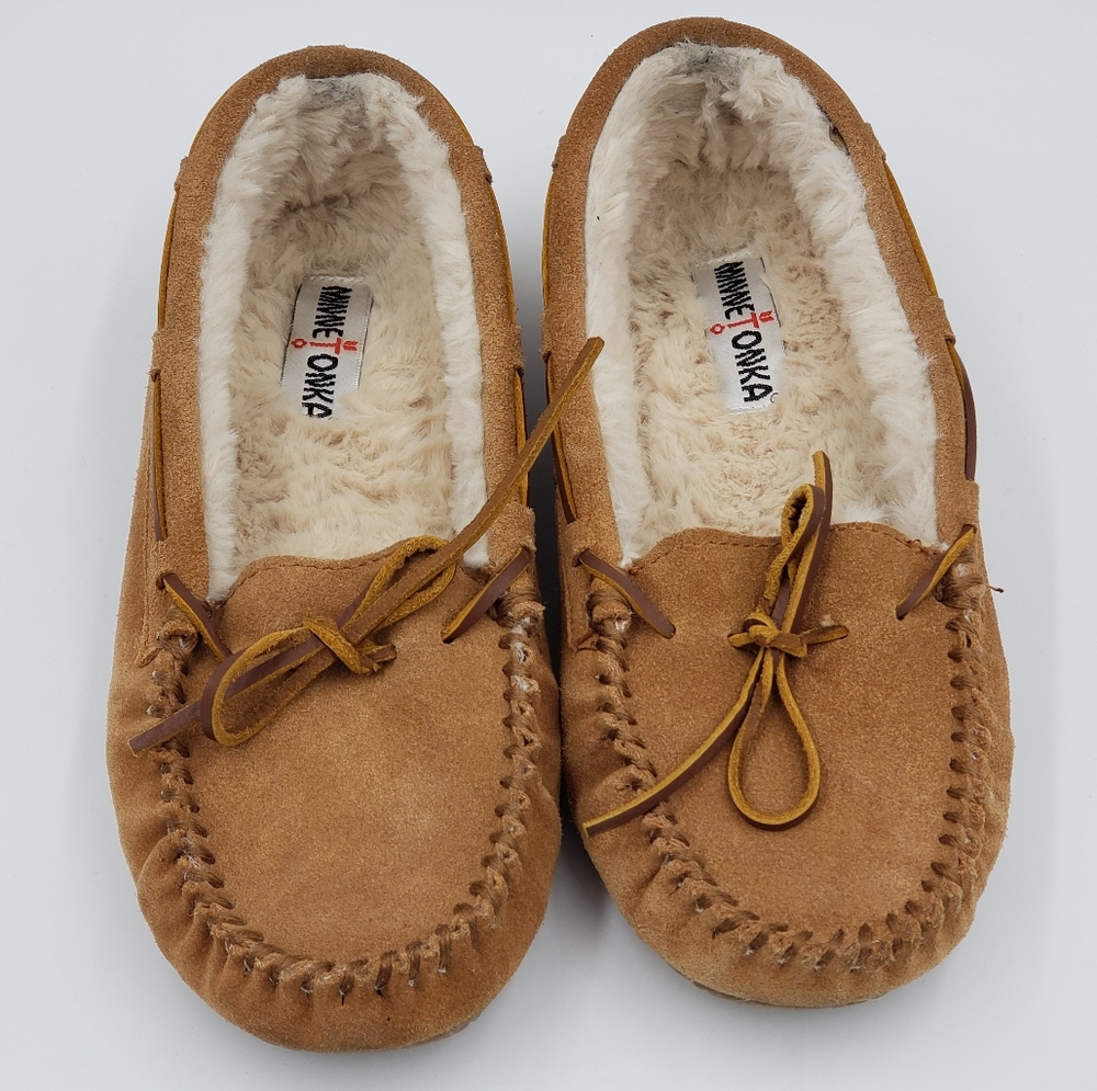 Minnetonka Women's Britt Trapper Slipper